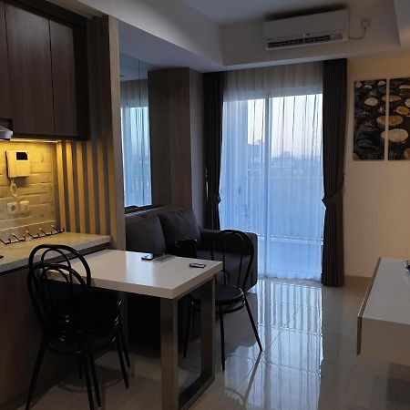 Apartemen Grand Sungkono Lagoon Venetian. スラバヤ エクステリア 写真