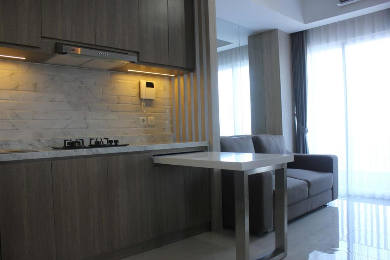 Apartemen Grand Sungkono Lagoon Venetian. スラバヤ エクステリア 写真